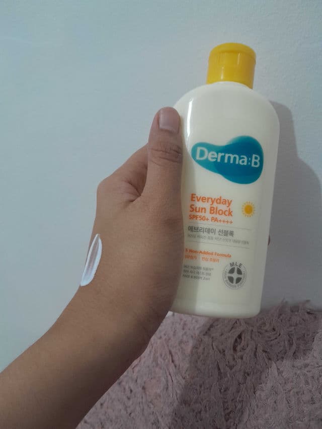 Derma B Everyday Sun Block SPF50+ PA++++ review photo by pickyhazy