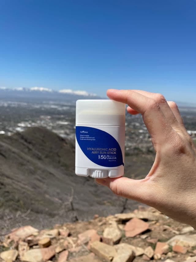 ISNTREE Hyaluronic Acid Airy Sun Stick SPF 50 PA++++ review photo by crueltyfreenataly