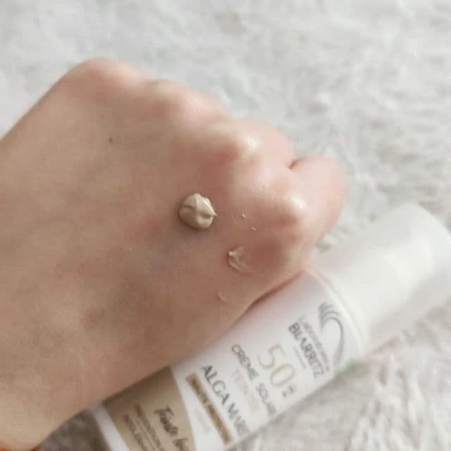 Laboratoires de Biarritz Certified Organic Tinted Face Sunscreen SPF50 review photo by KristinK