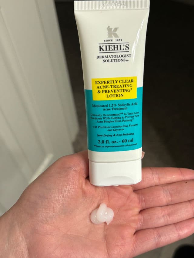Kiehl's Breakout Control Acne Treatment Facial Lotion review photo by rroatti