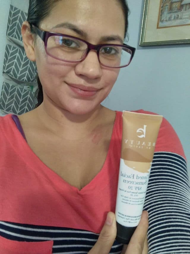 Beauty By Earth Facial Sunscreen Tinted review photo by damaris7leo