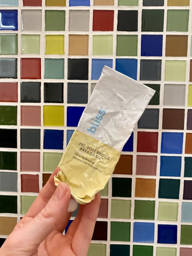 Bliss Mighty Biome Pre/Post Biotics + Barrier Aid™ Moisturizer review photo by emtiesnuts
