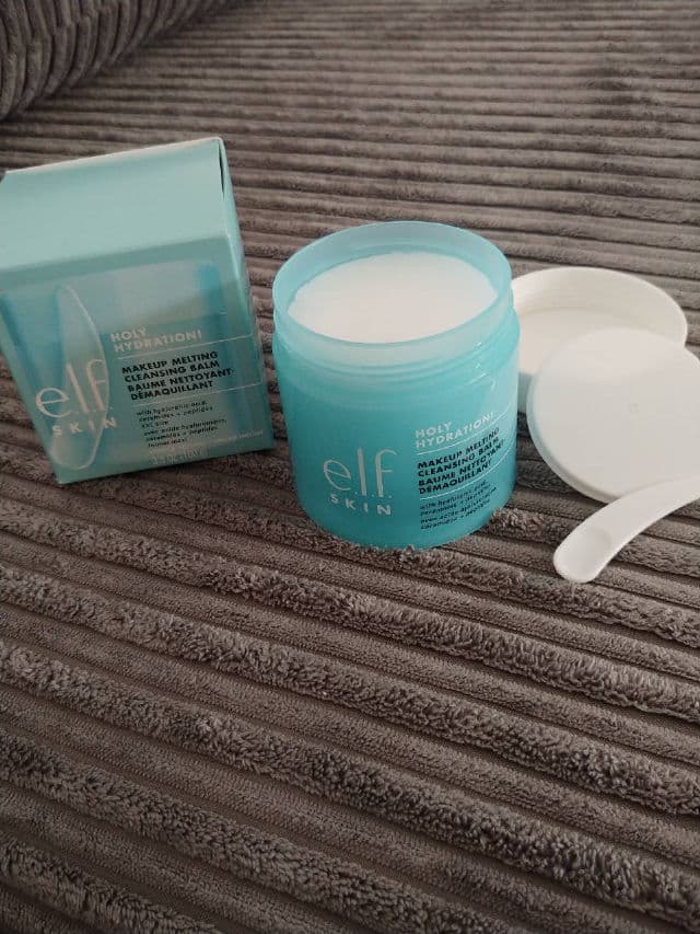 e.l.f. Cosmetics Hydrating Cleanser review photo by Mamasita77