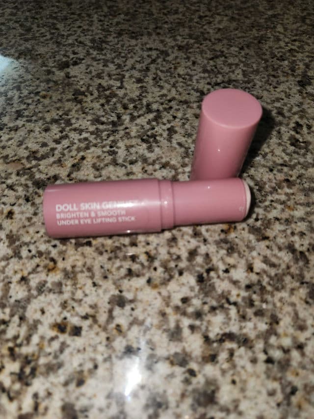 Doll 10 Doll Skin Genius™ Brighten & Smooth Under Eye Lifting Stick review photo by MrsLyon