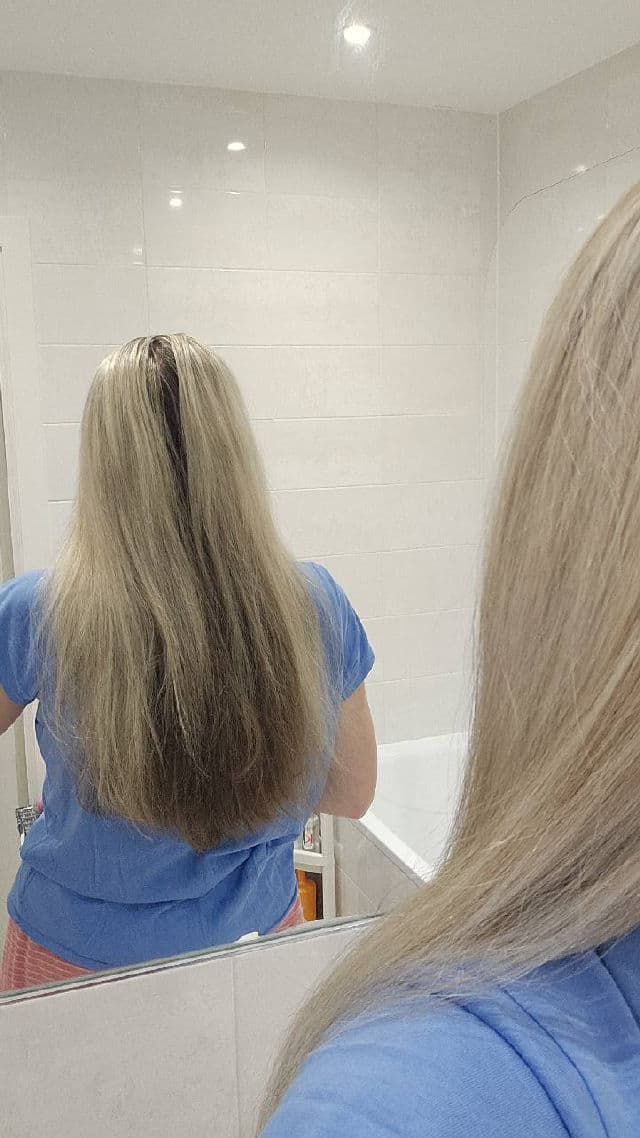 Batiste Dry Shampoo for Dark Hair - Divine Dark review photo by Karly4Ella