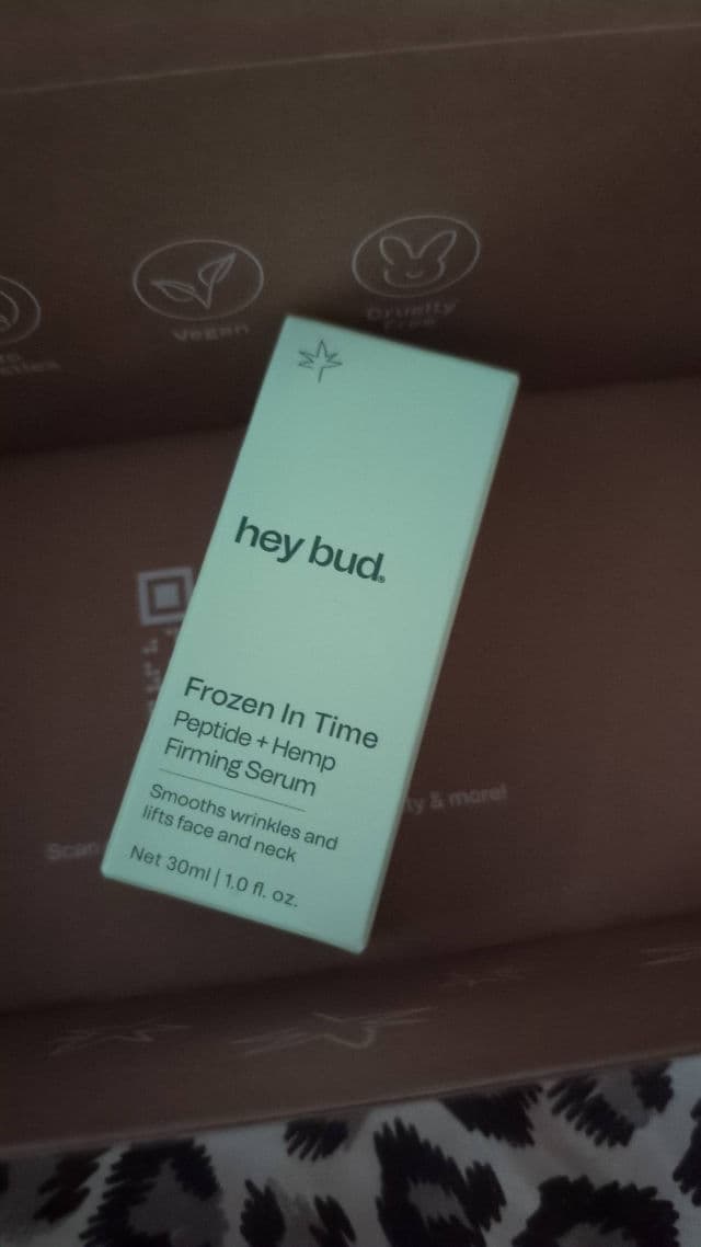 Hey Bud 10% Niacinamide + Hemp Serum review photo by Spectra369