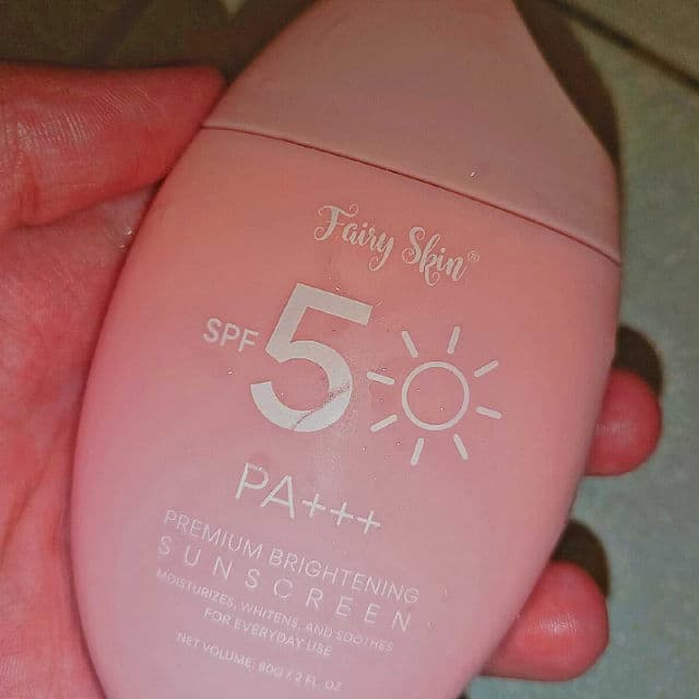 Fairy Skin Premium Brightening Sunscreen SPF50 PA+++ review photo by darwinskincares
