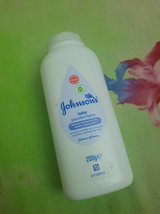 Johnson's Baby Powder review photo by Jellatin