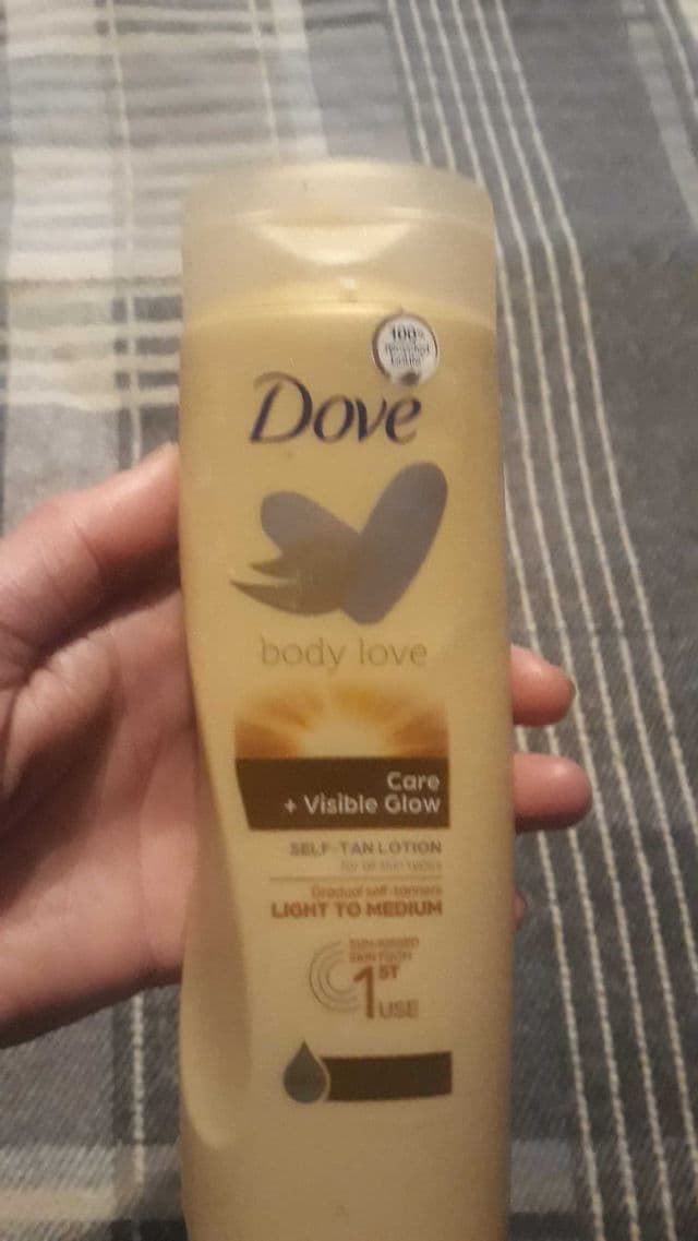 Dove Visible Glow Gradual Self-Tan Body Lotion Fair to Med review photo by chrissywool