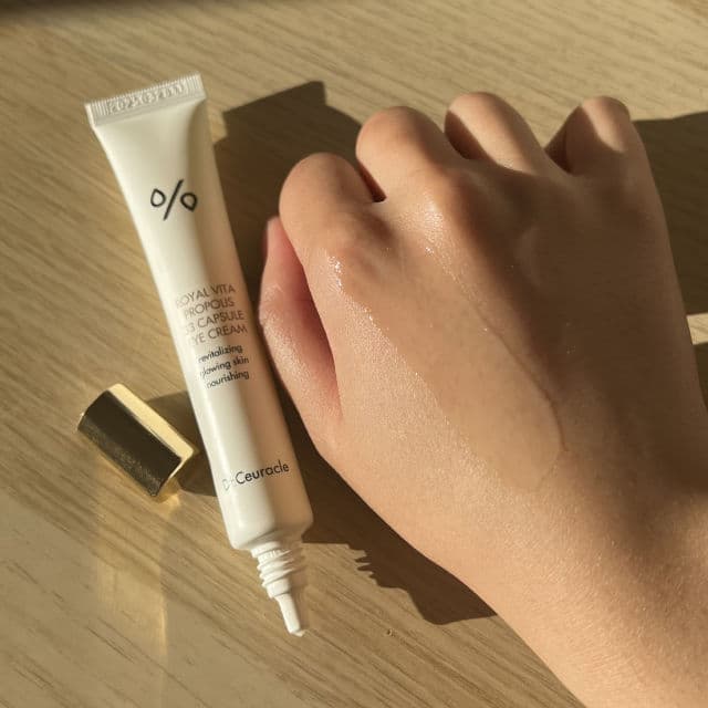 Dr. Ceuracle Royal Vita Propolis 33 Capsule Eye Cream  review photo by mimosamaa