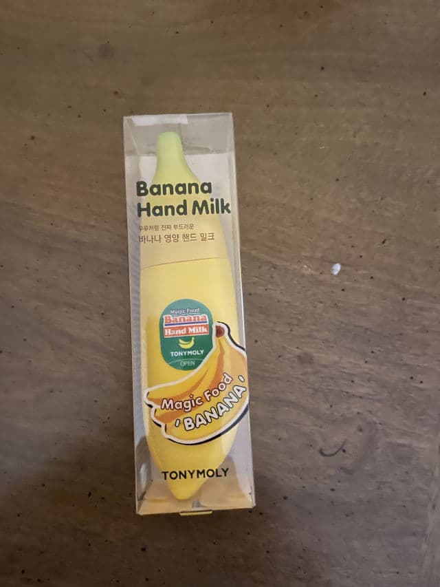 TONYMOLY Banana Sleep Pack review photo by MonaLisa37