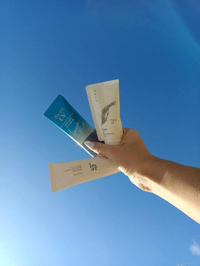 UV Aqua Rich Weightless Moisturizer Broad Spectrum SPF50 Sunscreen product review
