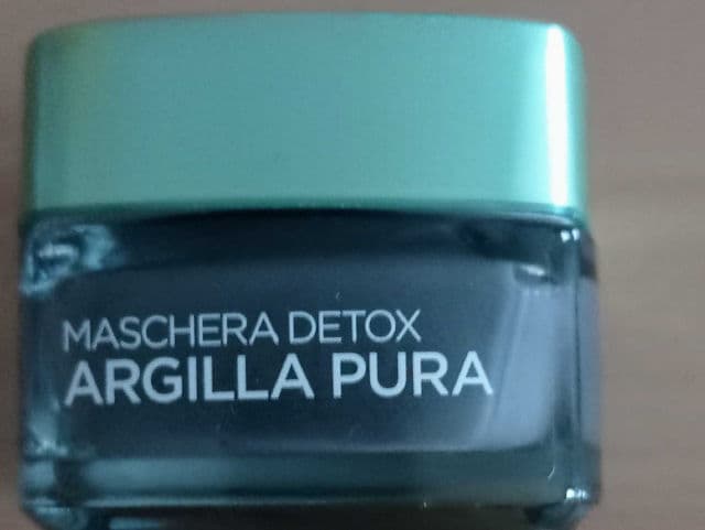 L'Oreal Paris Pure-Clay Mask Detox & Brighten Treatment Mask review photo by nyco