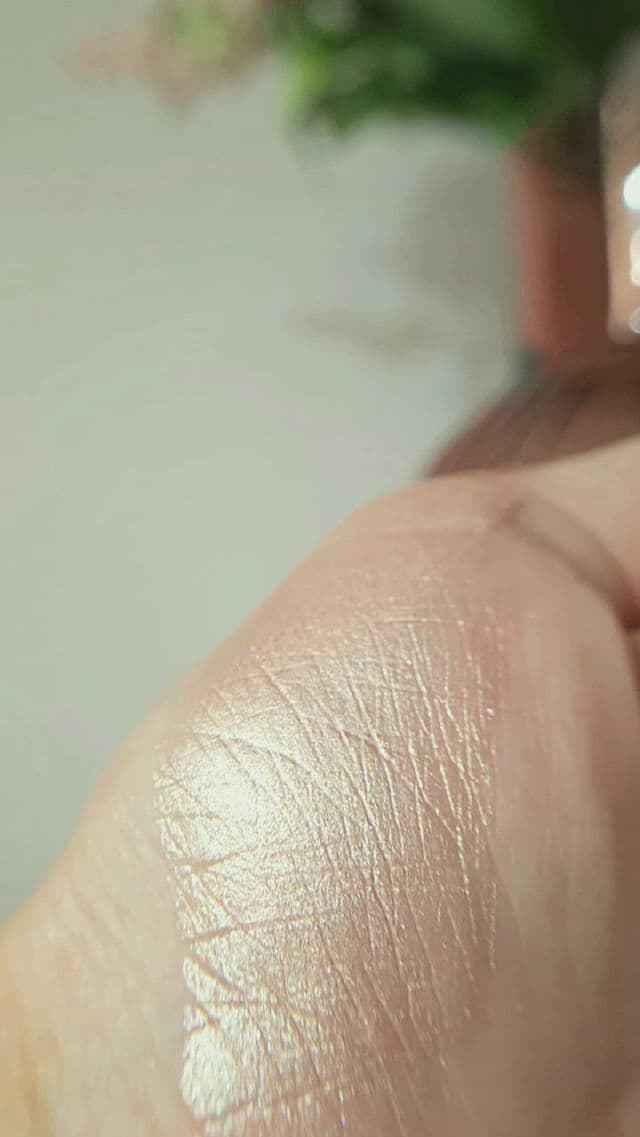 Somethinc Halo Potion Liquid Volume Highlighter review photo by DianAmei