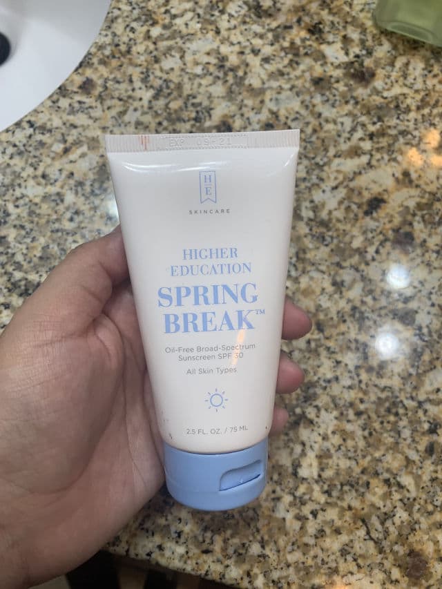Higher Education Spring Break Oil-Free Sunscreen SPF 30 review photo by jmaciel