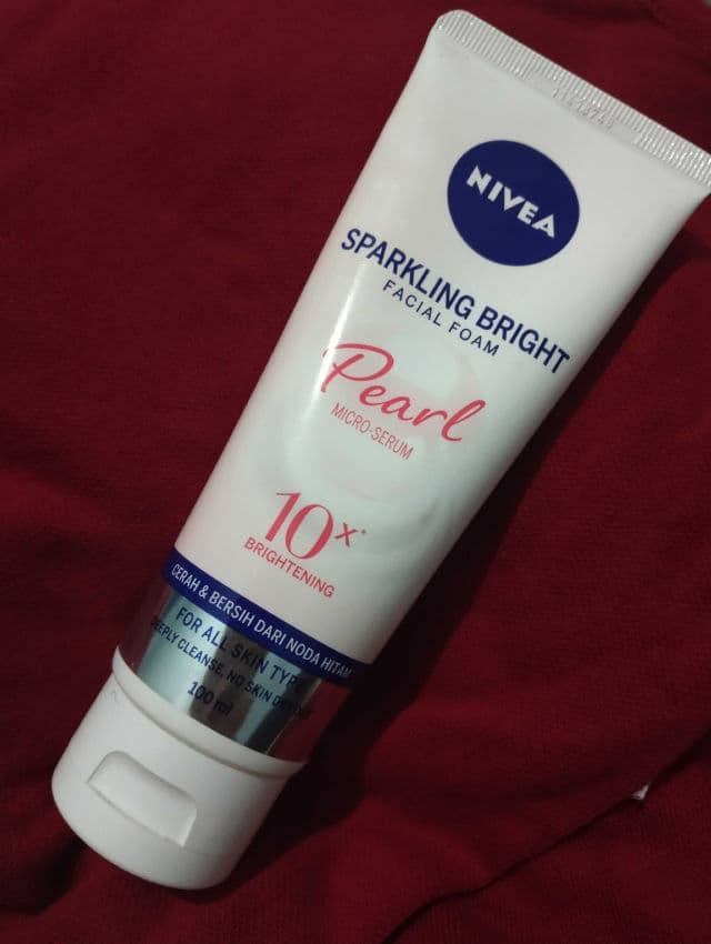 Nivea Sparkling Bright Facial Foam review photo by pickyazka