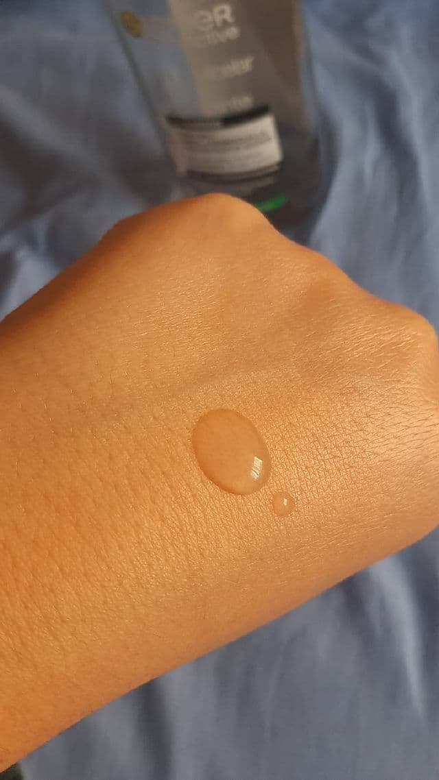 Garnier Micellar Cleansing Jelly Water with Charcoal review photo by Esther84