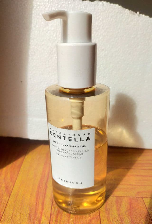 SKIN1004 Madagascar Centella Light Cleansing Oil review photo by Lunaskrt
