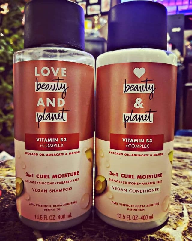 Love Beauty and Planet Vitamin B3 + Complex Avocado Oil-Aguacate & Mango 3in1 Curl Moisture Vegan Conditioner review photo by influencer716mama
