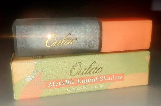 Oulac Cosmetics SA05 Freshwater review photo by influencer716mama
