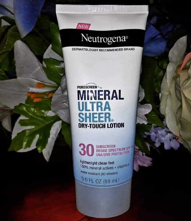 Neutrogena Ultra Sheer Dry-Touch Sunscreen SPF 30 review photo by influencer716mama