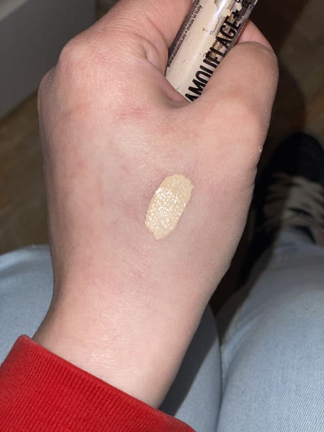 Essence Camouflage+ Matt Concealer review photo by rachymaty