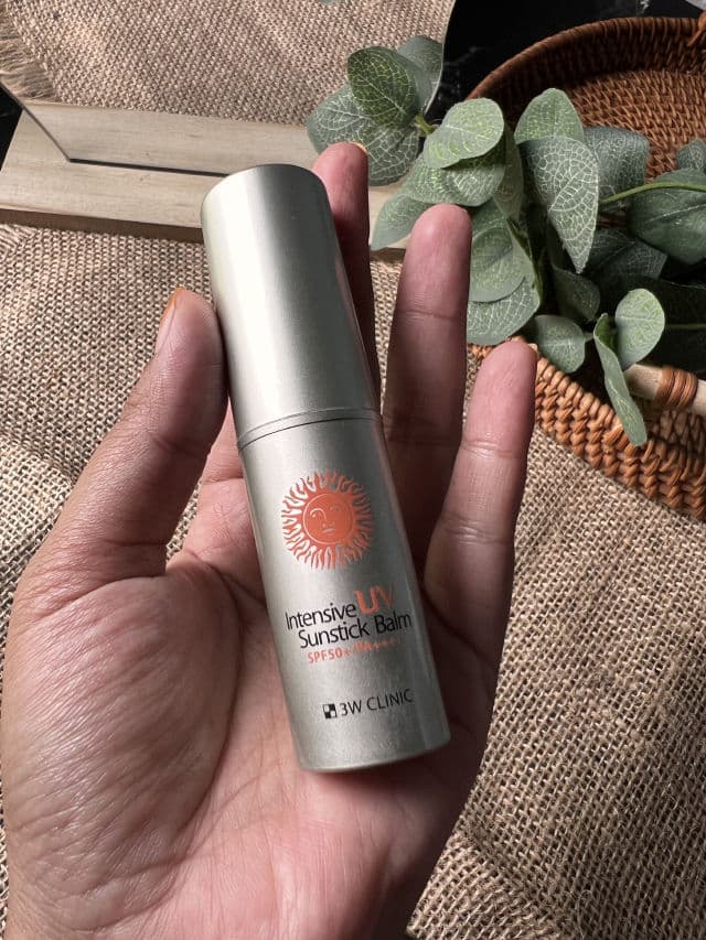 3wClinic Intensive UV Sunstick Balm SPF50+ PA+++ review photo by Neesahassan