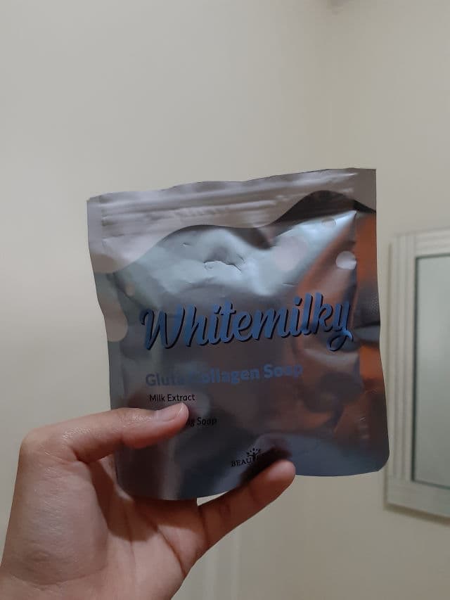 Beautetox Gluta Collagen Soap - Whitemilky review photo by 24carats