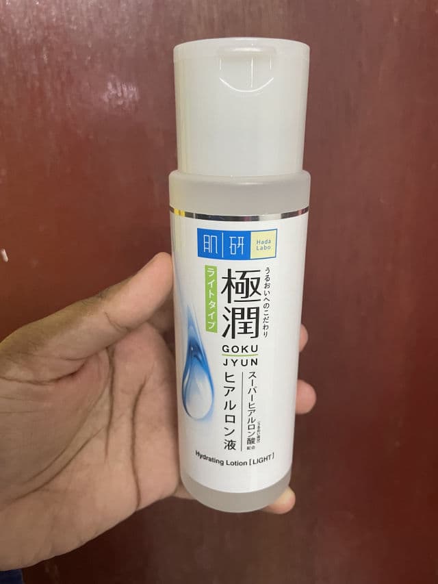 Hada Labo Hydrating Lotion (Light) review photo by Aishahkhan