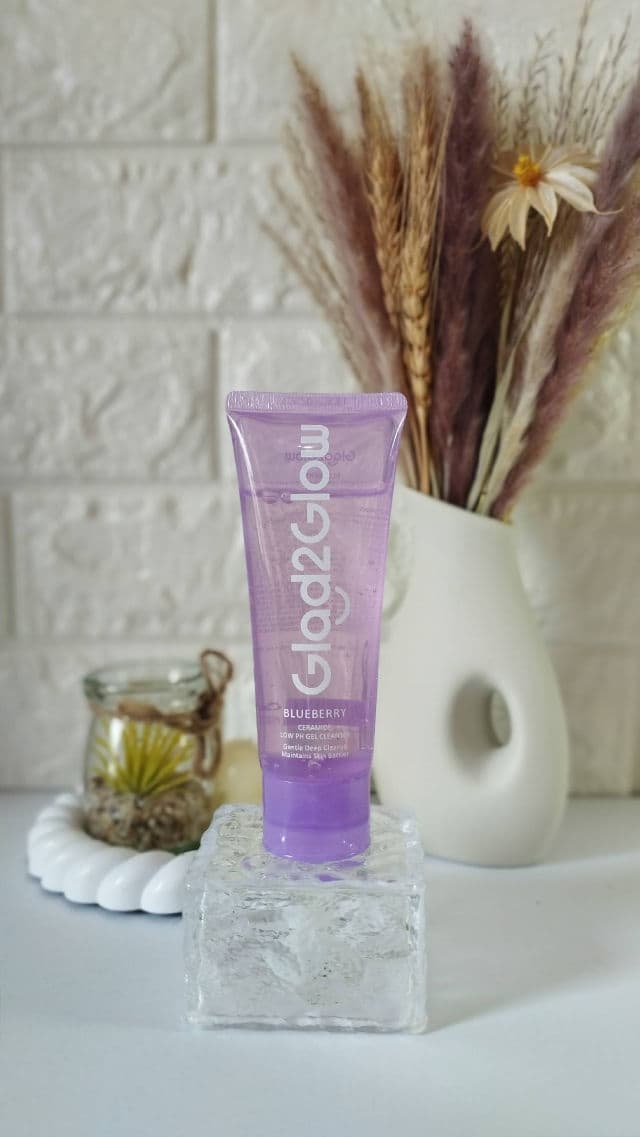 Glad2Glow Blueberry Ceramide Low pH Gel Cleanser review photo by ASMZ92