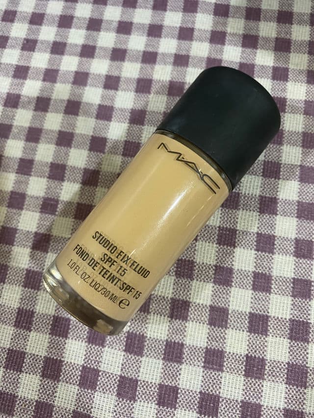 MAC Studio Fix Fluid Foundation with SPF 15 review photo by hyexxna
