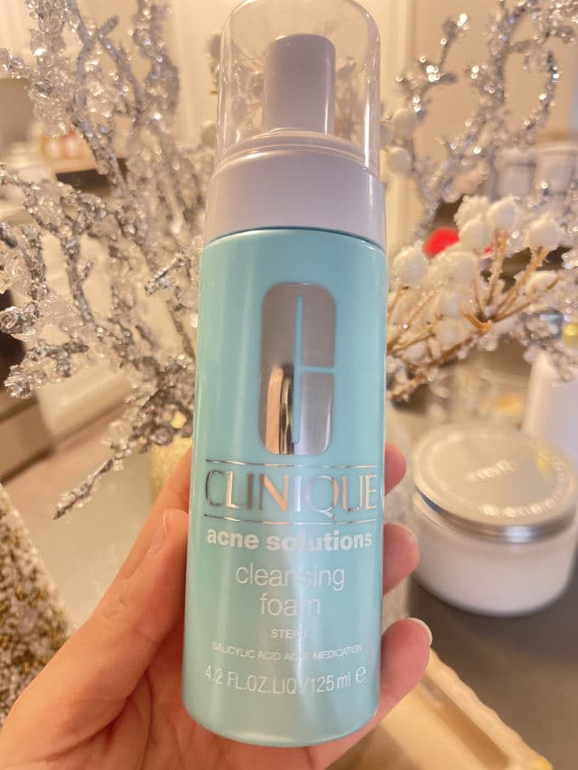Clinique Acne Solutions Cleansing Foam review photo by chanelandrose