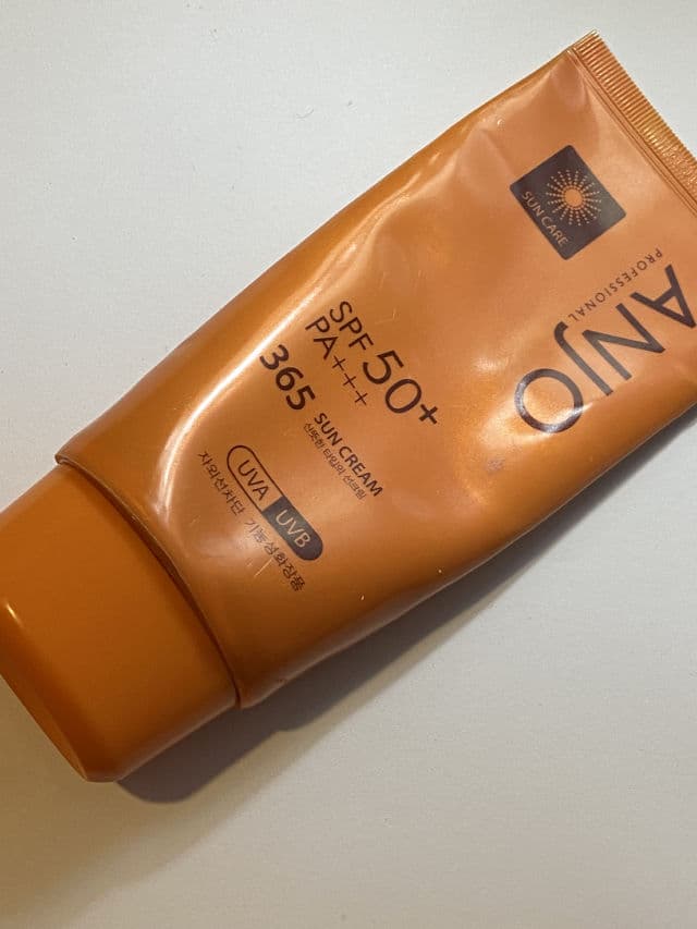 ANJO Professional 365 Sun Cream SPF50+ PA+++ review photo by pickyneen