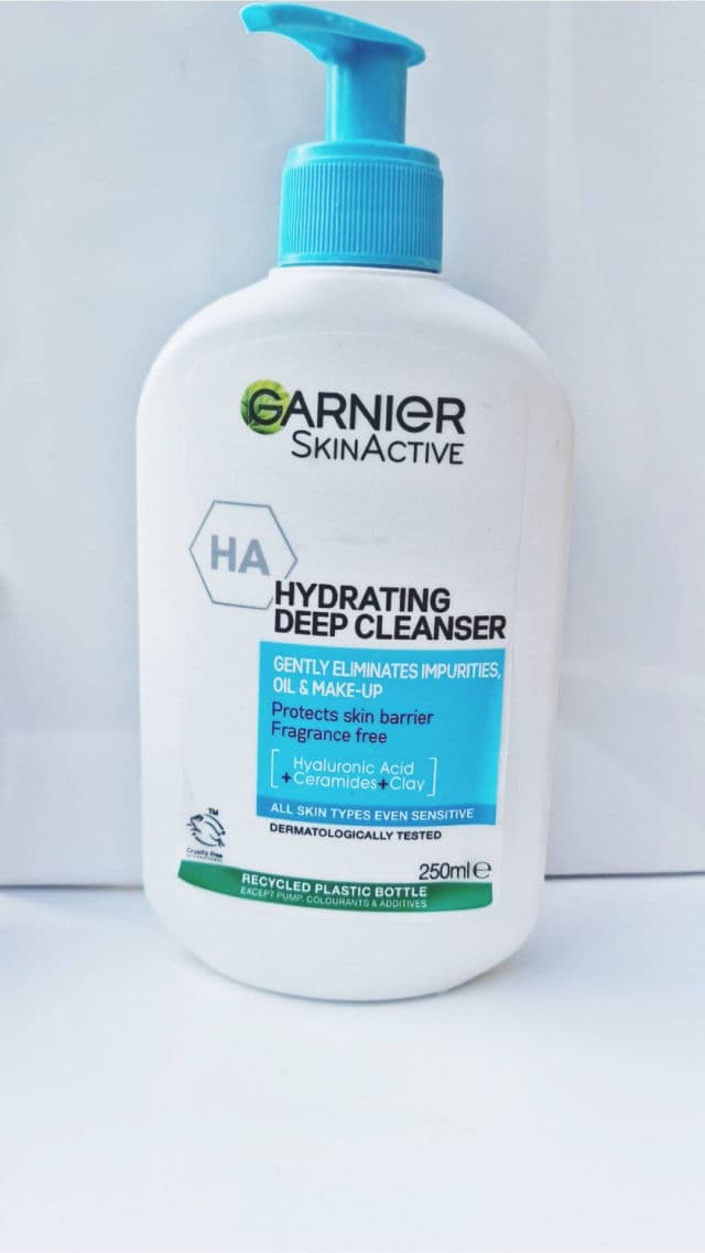 Garnier Deep Hydrating Cleanser review photo by KellyA