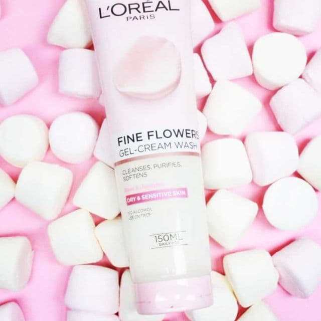 L'Oreal Paris Fine Flowers Gel-Cream Wash review photo by KellyA