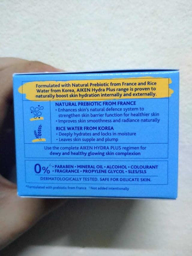 Aiken Prebiotic Hydra Plus Moisturiser SPF25  review photo by ainpickky