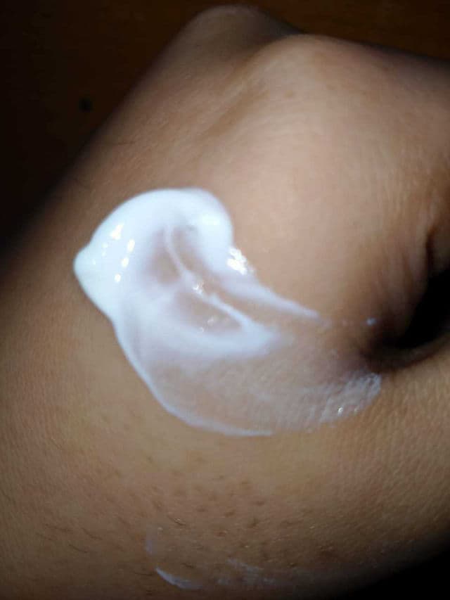 Aiken Prebiotic Hydra Plus Moisturiser SPF25  review photo by ainpickky