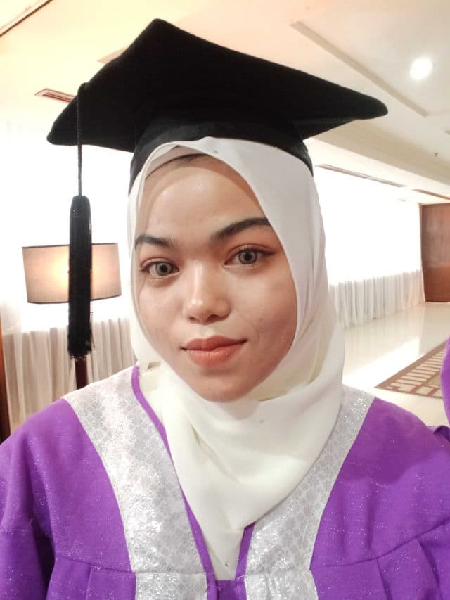 Cosmoderm Vitamin E Revitalising Moisturiser 1000 I.U. review photo by NaksuThuraya