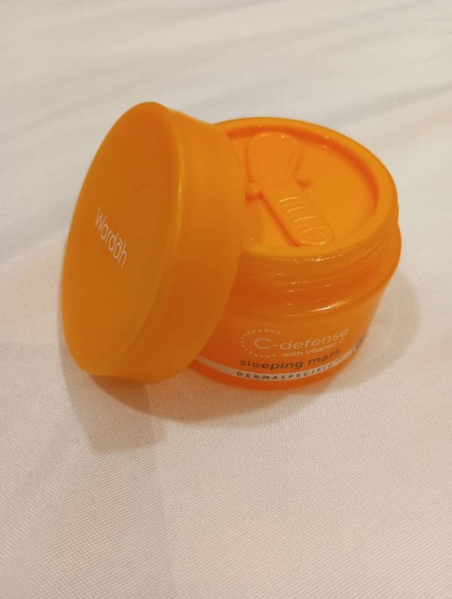 Wardah C-Defense Sleeping Mask review photo by Nurabella