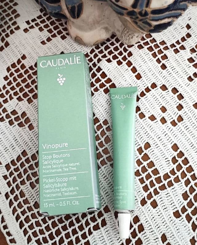 Caudalie Paris Vinopure Salicylic Spot Solution review photo by Michol