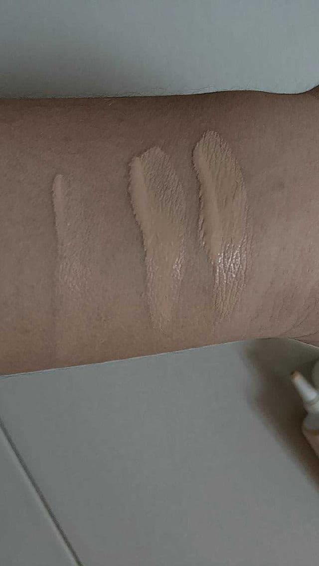 Wardah Lightening Liquid Foundation SPF 30 PA+++ review photo by nanahwang