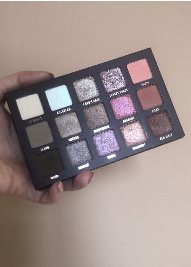 Mulac Anarchyglam Pressed Pigment Palette review photo by WakeupandMakeup78