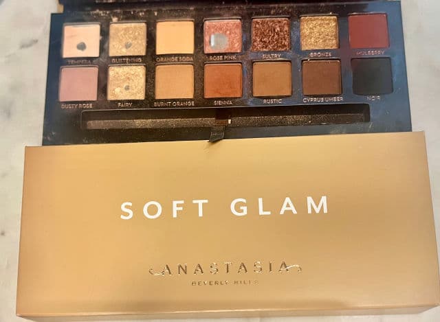 Anastasia Beverly Hills Soft Glam Eyeshadow Palette review photo by TerriC