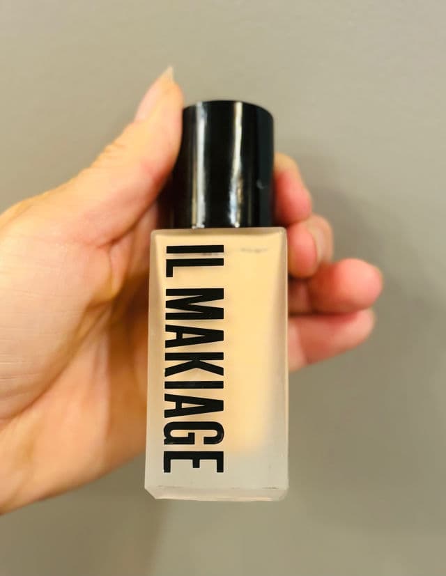 IL MAKIAGE Woke Up Like This Flawless Base Foundation review photo by TerriC