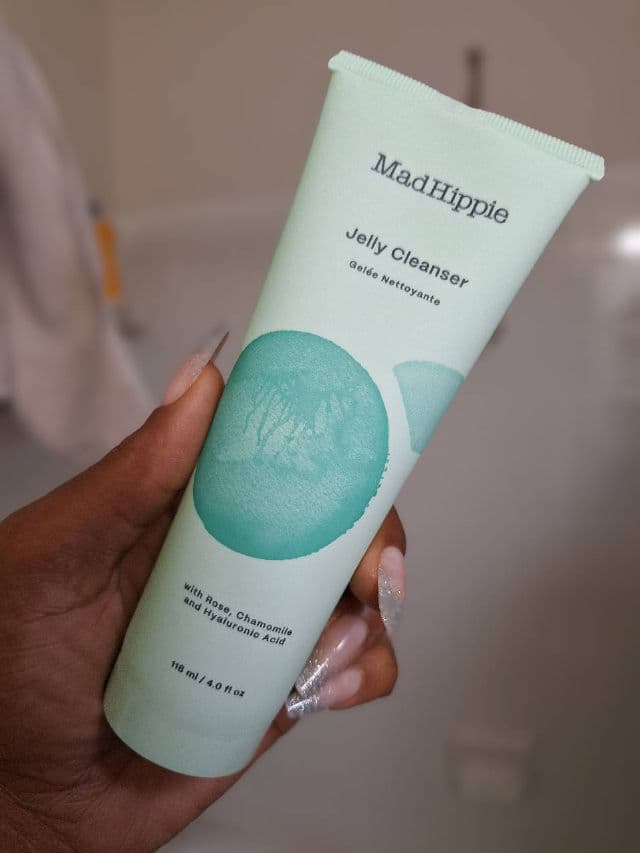 Mad Hippie Jelly Cleanser  review photo by Demurebeauty