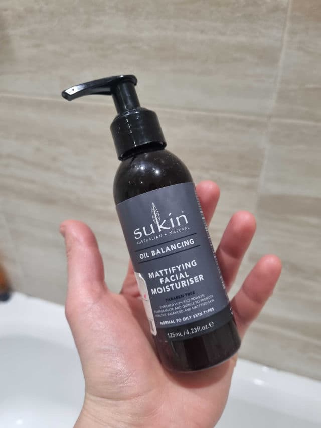 Sukin Oil Balancing Mattifying Facial Moisturizer review photo by asi19962023