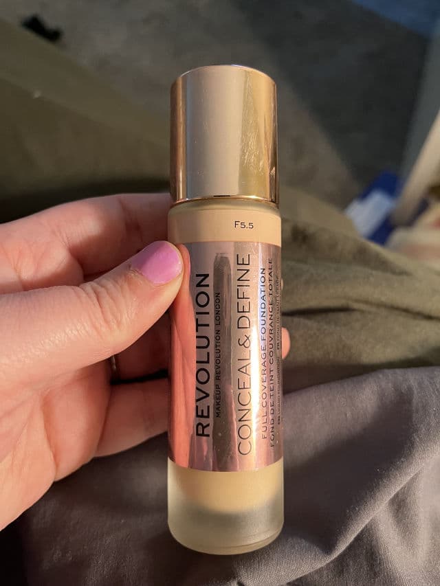 Revolution Beauty Makeup Revolution Conceal & Define Foundation review photo by kerynk