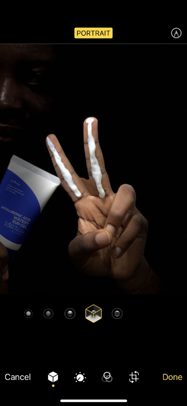 ISNTREE Hyaluronic Acid Watery Sun Gel SPF50+ PA++++ review photo by AdekesDiary