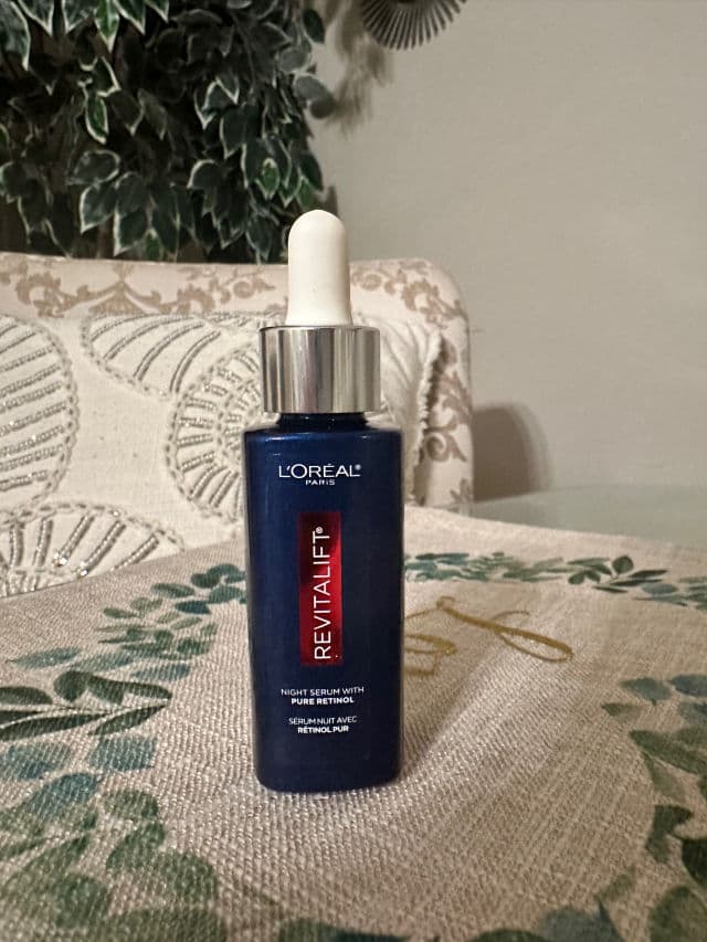 L'Oreal Paris Revitalift Laser Pure Retinol Night Serum review photo by DoniaG