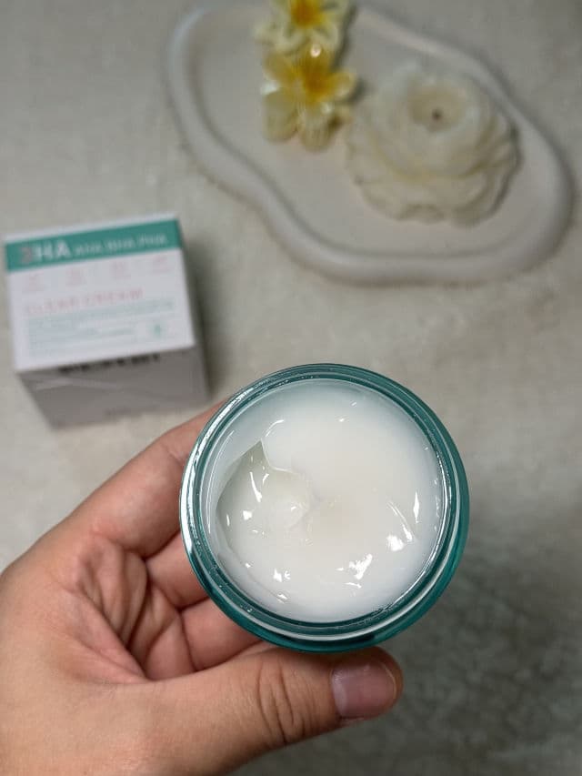 ESFOLIO 3HA Clear Cream review photo by Dildora